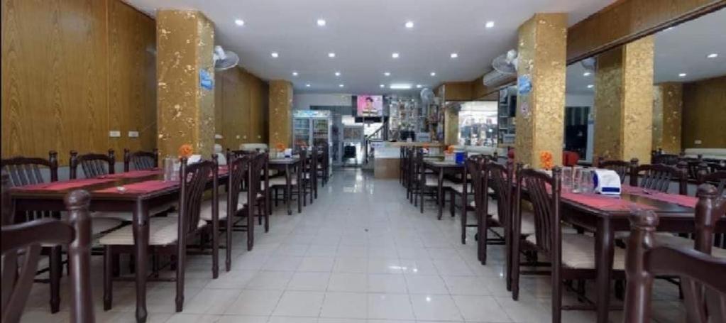 New Pind Balluchi Inn Патая Екстериор снимка