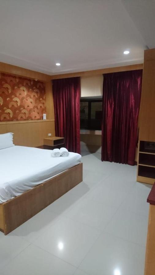 New Pind Balluchi Inn Патая Екстериор снимка