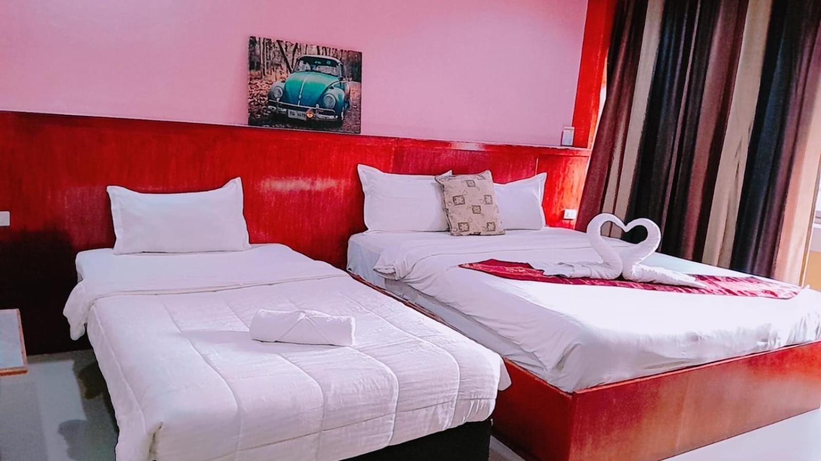 New Pind Balluchi Inn Патая Екстериор снимка